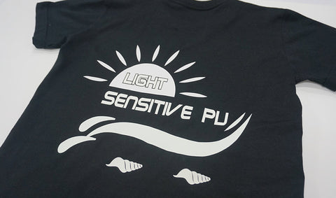 XVinyl Light Sensitive Heat Transfer Vinyl – Color-Changing in UV & Sunlight - Pastel Red - 10" x 5Ft Roll